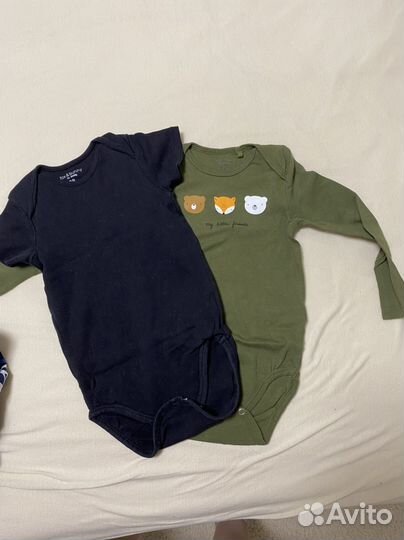Боди новые 2шт(98р-р, маломер идет на 92р-р)