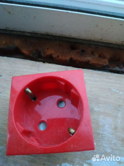 Розетка 220 в короб 45х45 Legrand Efapel 4513