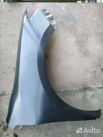 Крыло переднее правое toyota camry 55