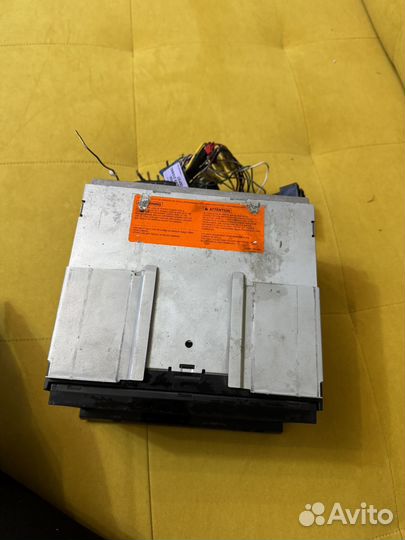 Магнитофон в машину Pioneer AVH-P4150DVD