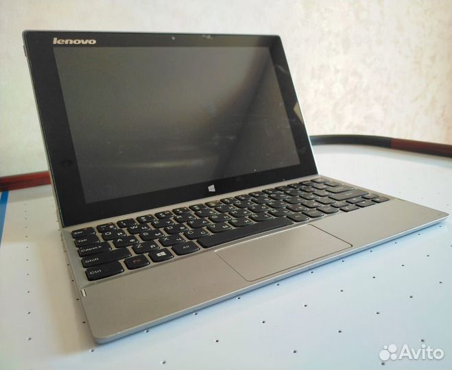 Планшет-трансформер Lenovo Miix 210