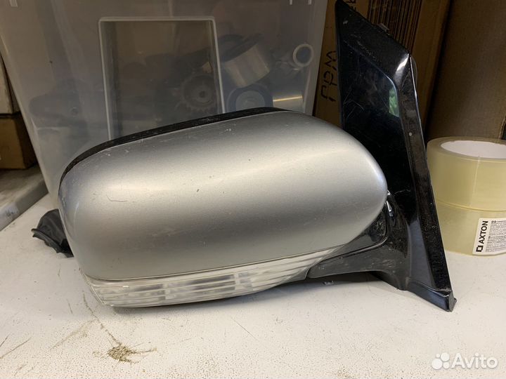 Зеркало правое Subaru Tribeca
