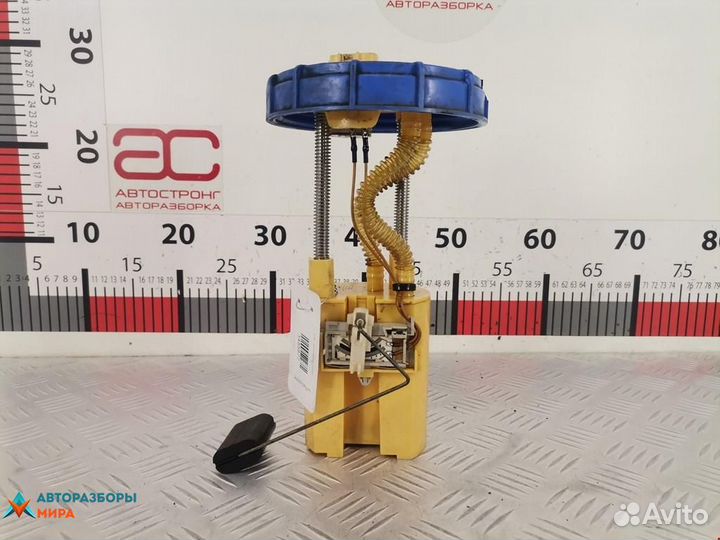 Датчик уровня топлива Toyota Yaris P1 рест. 2005