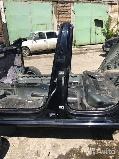 Центральная стойка левая volkswagen polo 5 1.4 мт