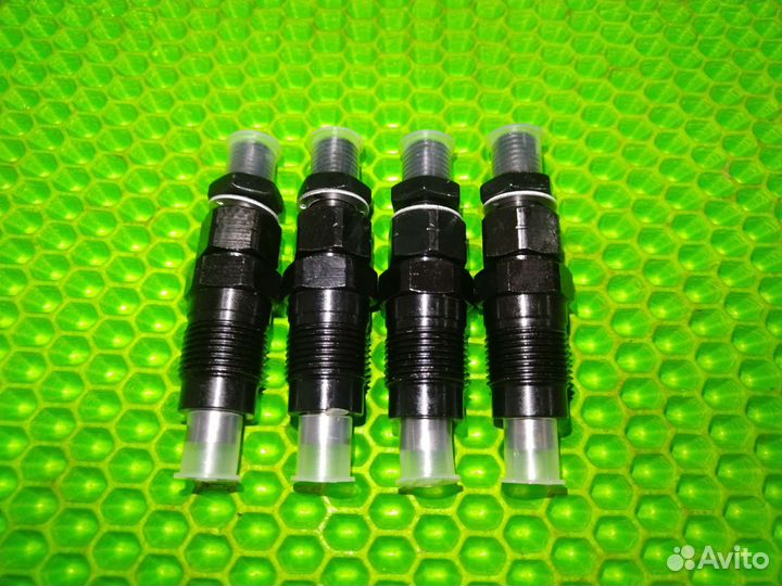 Форсунки топливные toyota 1KZ-TE новые