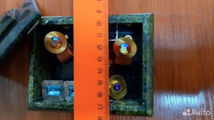 Малахитовая шкатулка, ларец