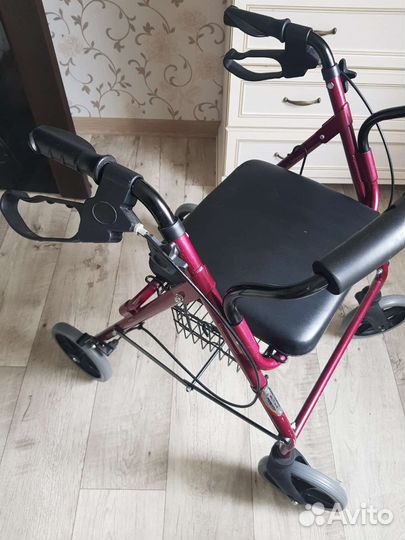 Ходунки для взрослых на колесах