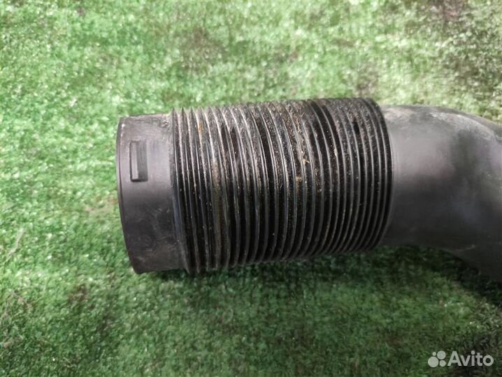 Патрубок воздушного фильтра Mercedes Benz ML W164