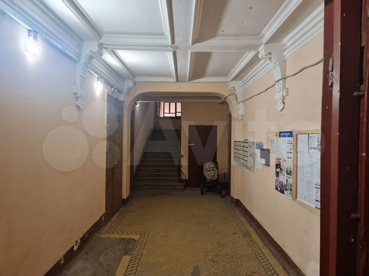 4-к. квартира, 96 м², 2/5 эт.