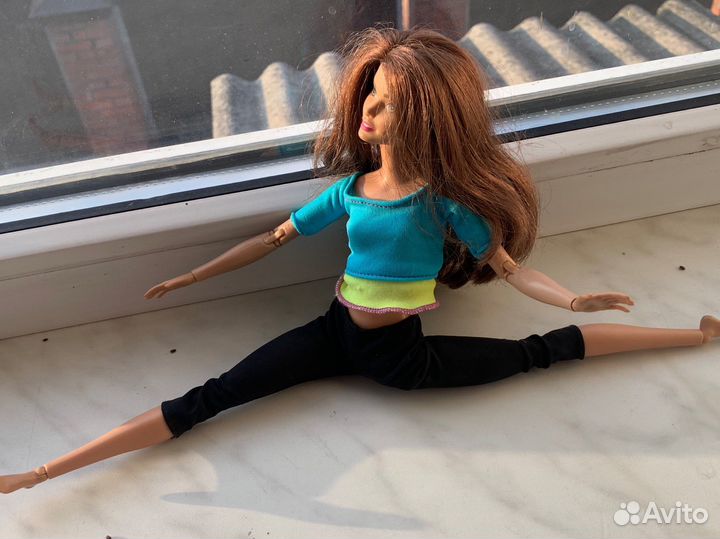 Barbie безграничные движения йога