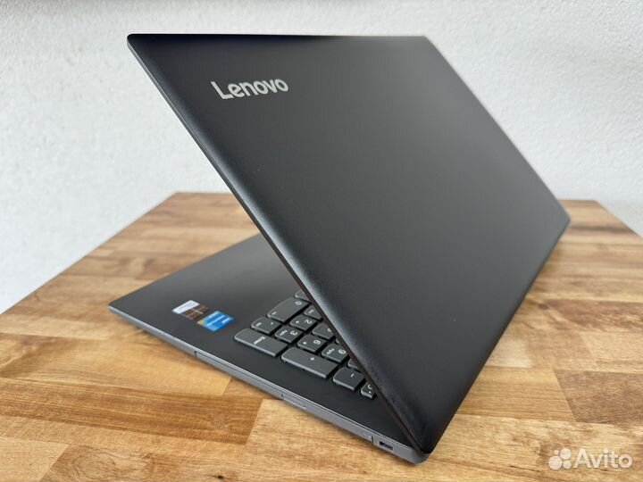 2021 Lenovo 4 ядра Pentium N4200 8Gb DDR4 SSD+500G