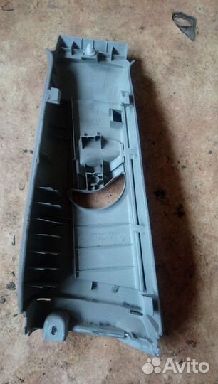 Обшивка центральной стойки правая для Toyota Camr