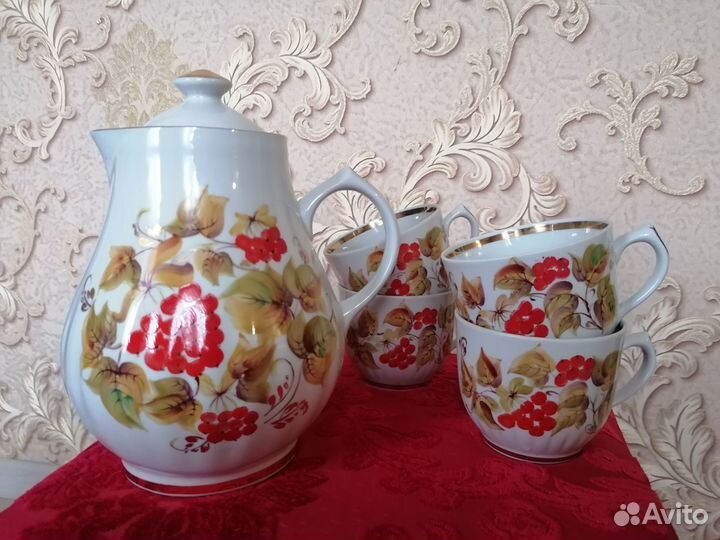 Молочник и 4 чаши. Кремгэсовский завод (УССР)