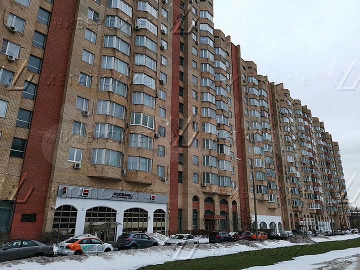 Помещение свободного назначения 453 м²