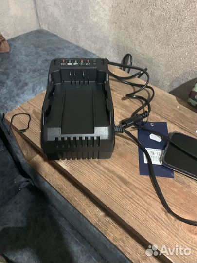 Зарядное устройство lexman 40В