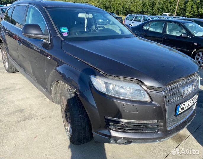 Дверь передняя правая audi Q7 2007