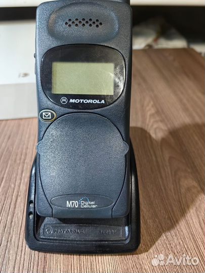 Motorola M70