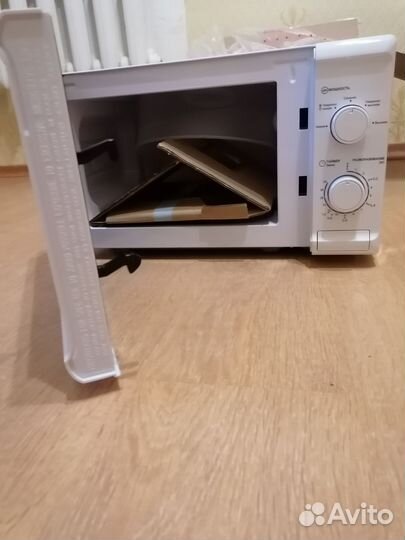 Микроволновая печь Midea