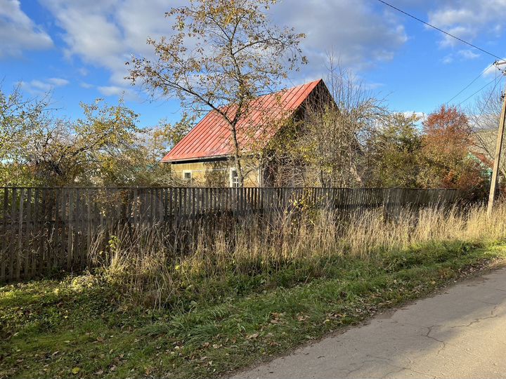 Дом 56 м² на участке 12 сот.