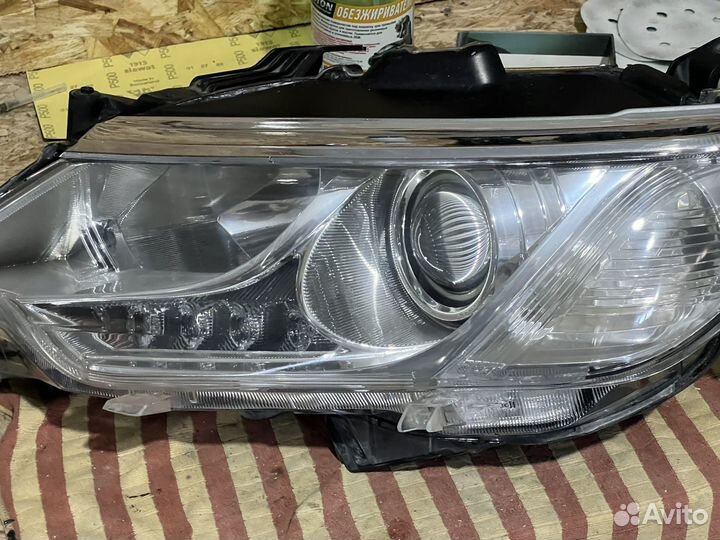 Фары на toyota camry 55