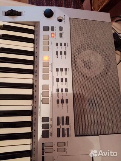 Синтезатор yamaha psr s 500