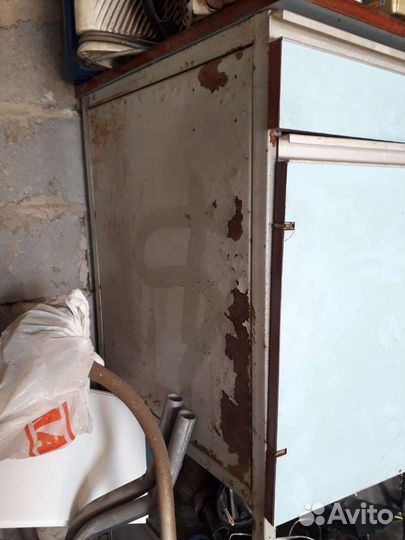 Стол металлический