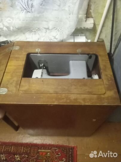 Швейная машина Чайка 3