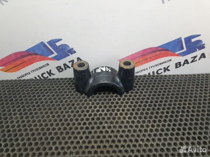 Кронштейн переднего стабилизатора