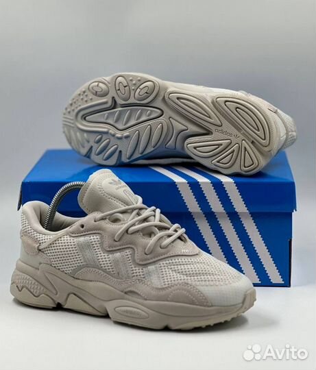 Кроссовки Adidas Ozweego