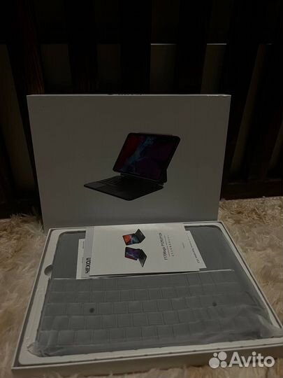 Клавиатура для iPad pro 11