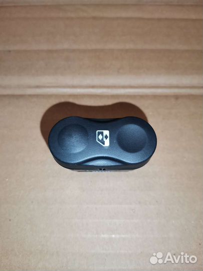 Кнопка стеклоподъемника Nissan Almera G15