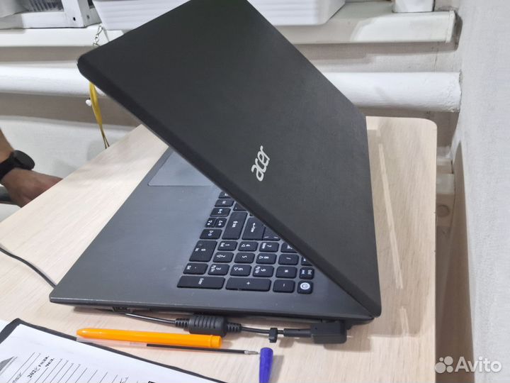 Ноутбук acer aspire E5-573