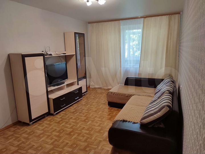 2-к. квартира, 53 м², 3/9 эт.