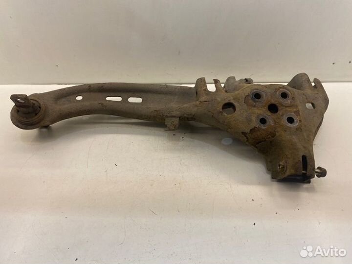 Рычаг подвески нижний передний правый Mazda 6