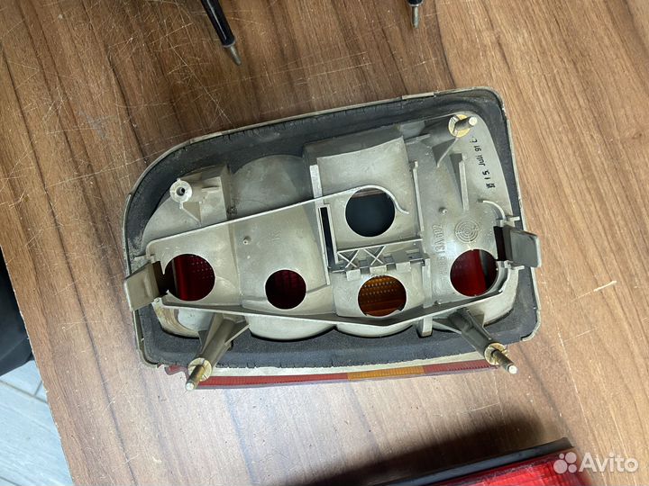 Фонарь задний правый Ford Scorpio универсал