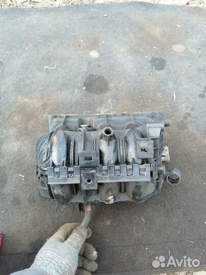 Коллектор впускной Opel agila a