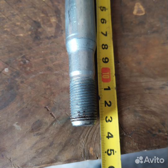 Буксировочный крюк