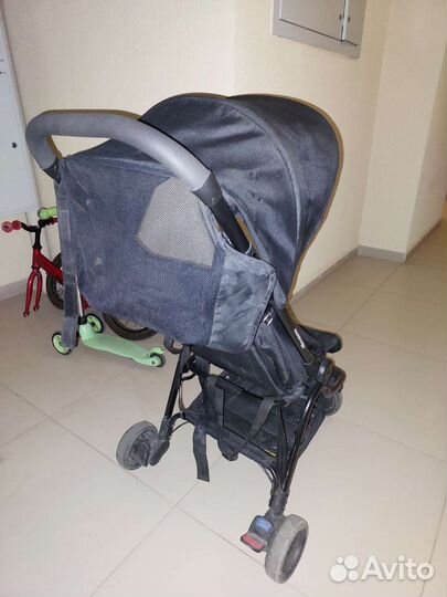 Прогулочная коляска