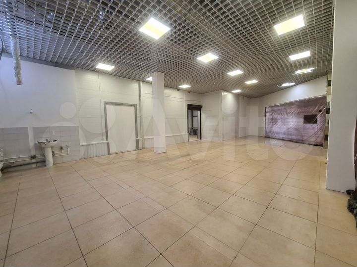 Торговая площадь, 161 м²