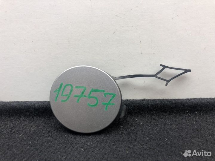 Заглушка буксировочного крюка Volkswagen Tiguan 20