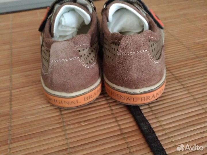 Слипоны,босоножки натуральная кожа 30 р