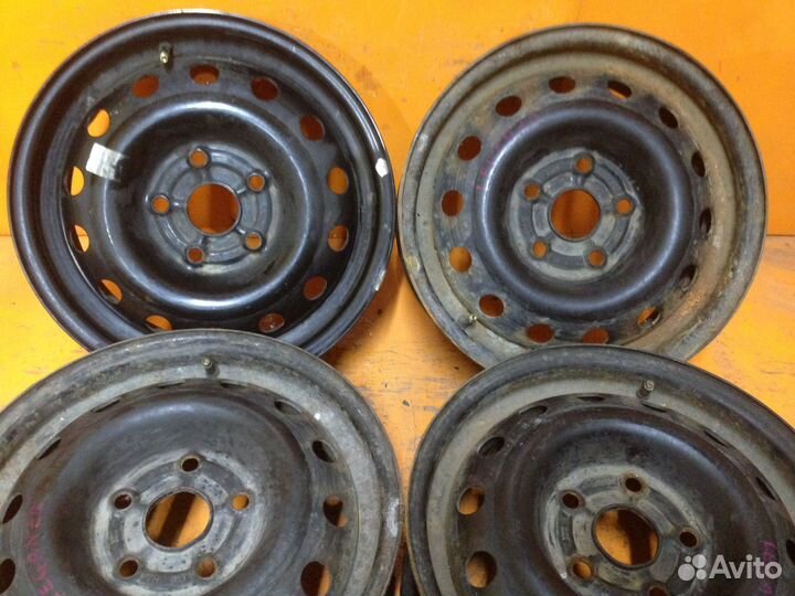 4 шт. Диски Yoon Young 15 5х114,3 DIA 57,1