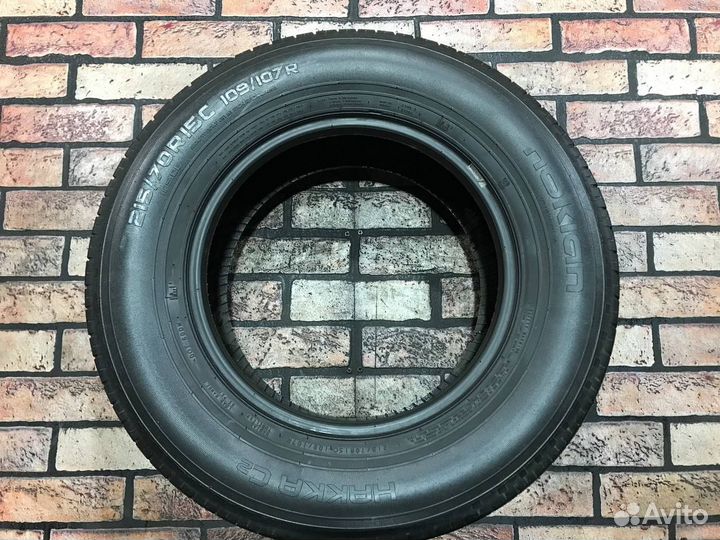 Nokian Tyres Hakka C2 215/70 R15