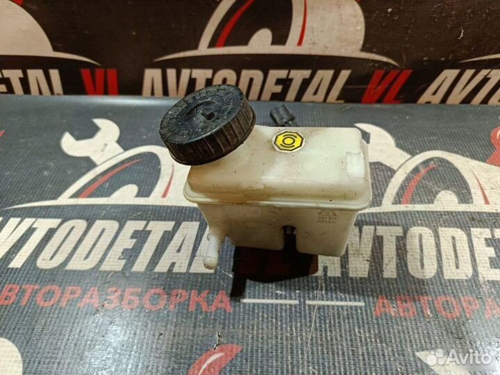 Бачок тормозной жидкости Chevrolet Lacetti J200