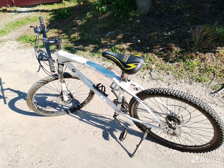 Велосипед BMW