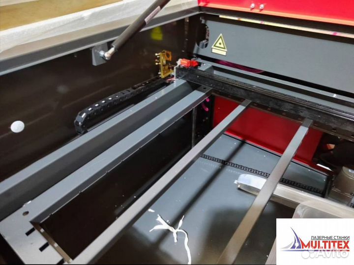 Лазерный гравировальный станок