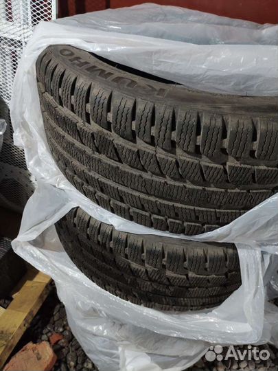 Kumho I'Zen KW27 245/45 R18