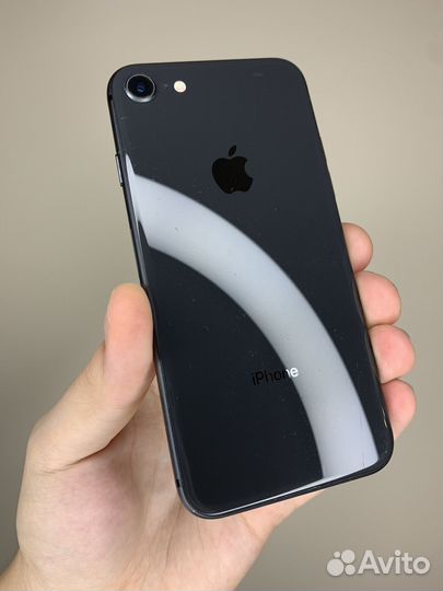 iPhone 8, 64 ГБ