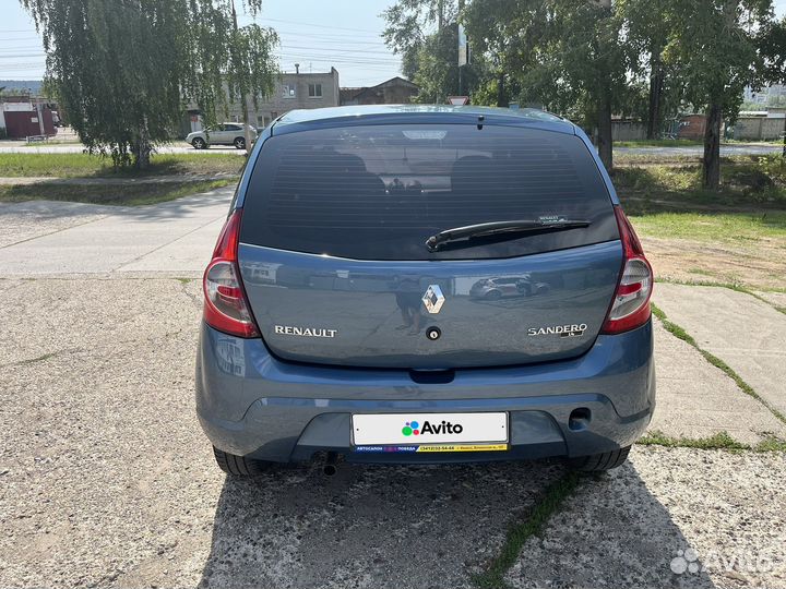 Renault Sandero, 2011