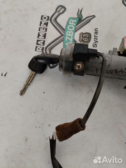 Замок зажигания Toyota Mark II